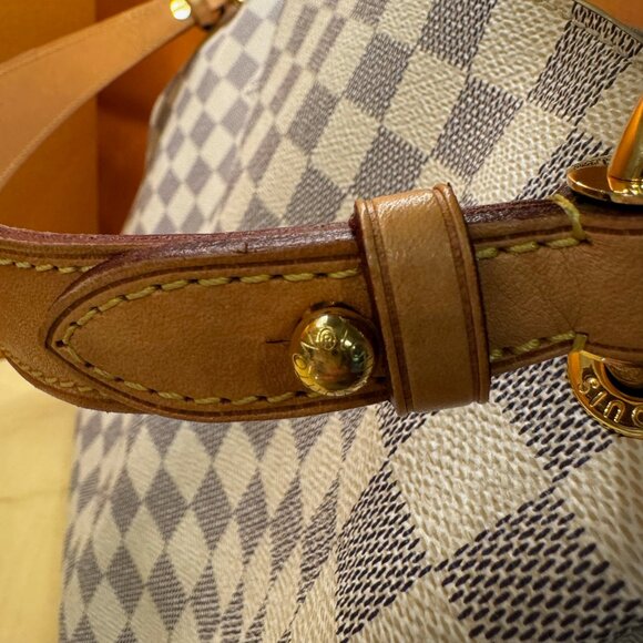 Louis Vuitton Graceful PM hobo in fresh Damier Azur - Picture 4 of 14